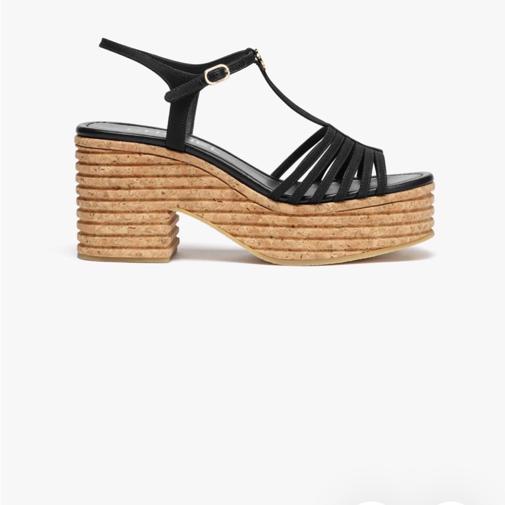 CHANEL SANDALS, CHEVRE VERNIE, PATENT GOATSKIN NWT